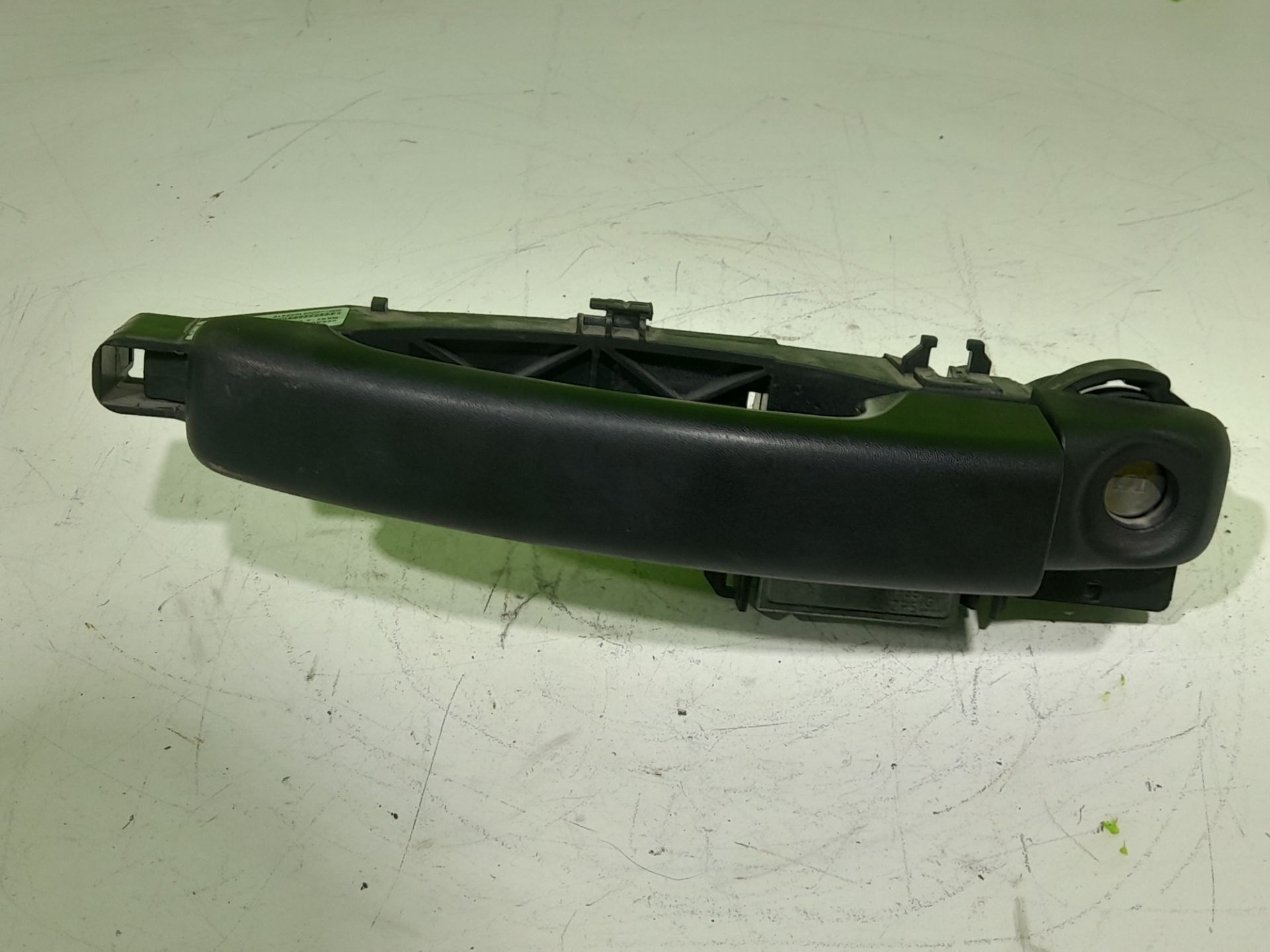 Maneta exterior delantera izquierda   no identificado