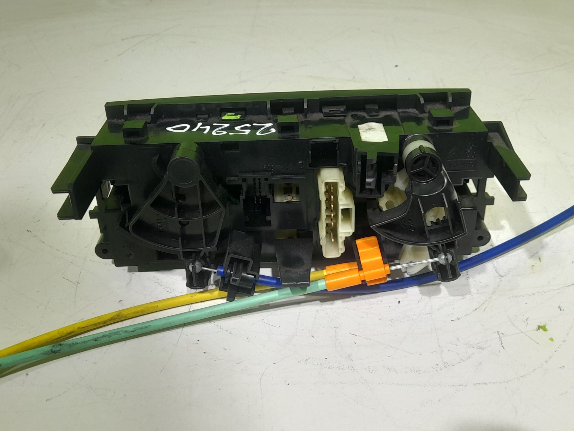 Mando calefaccion / aire acondicionado peugeot 207 confort