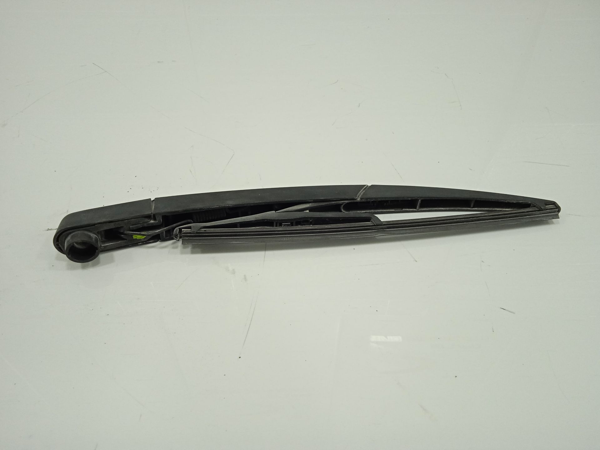 Brazo limpia trasero peugeot 508 sw allure pack