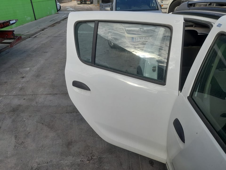 Puerta trasera derecha dacia sandero ii stepway comfort