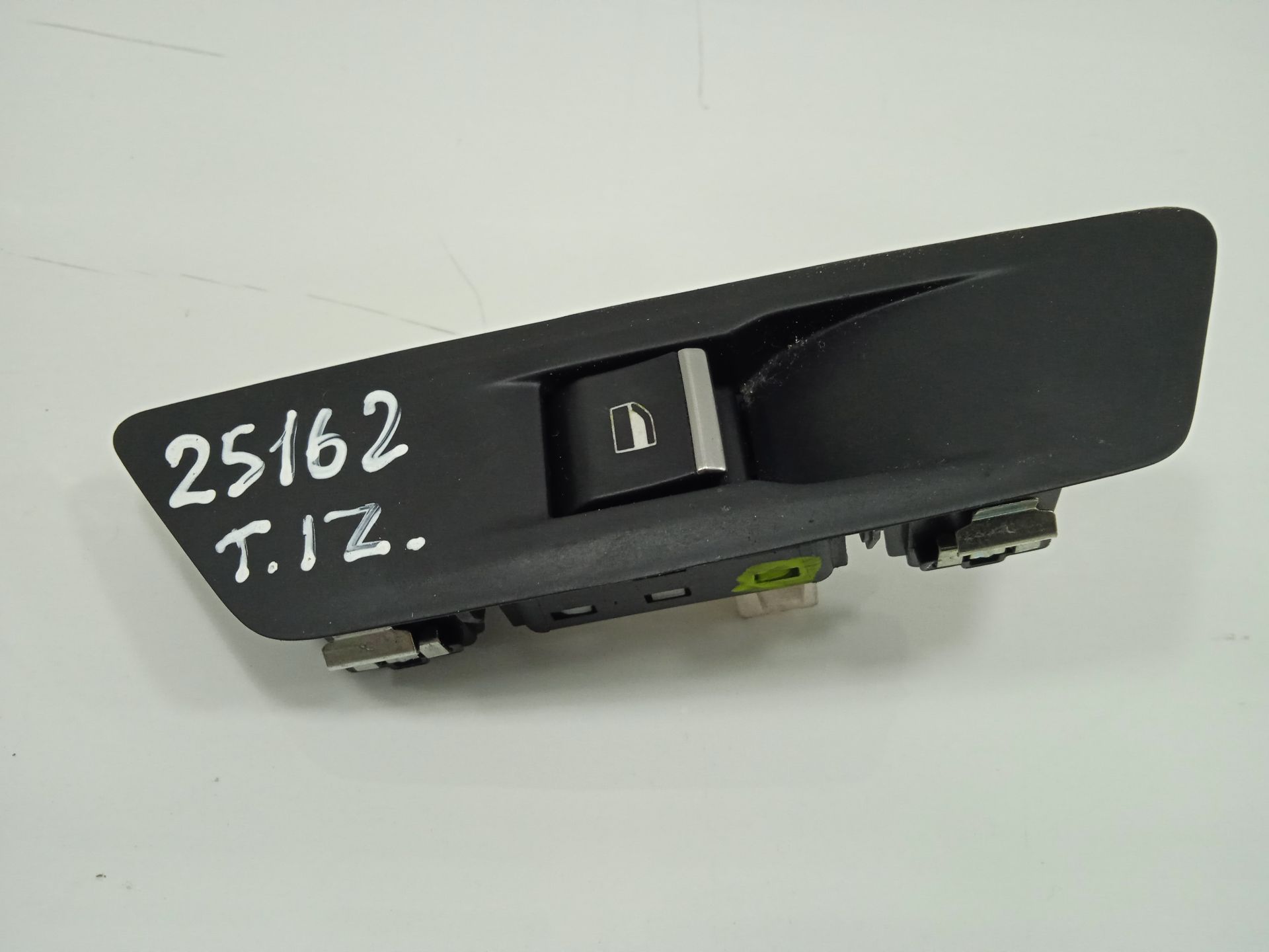 Mando elevalunas trasero izquierdo peugeot 508 sw allure pack