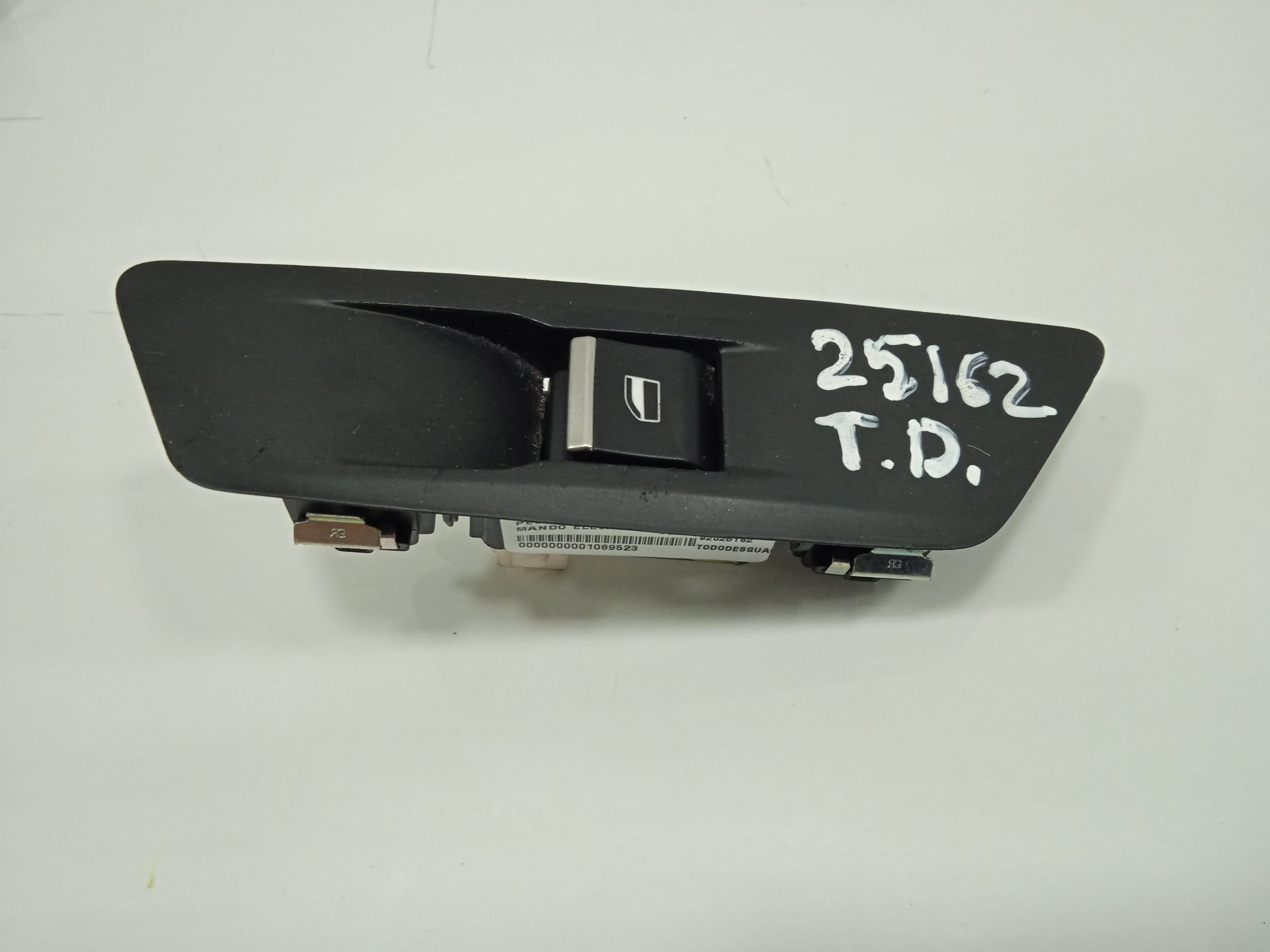 Mando elevalunas trasero derecho peugeot 508 sw allure pack