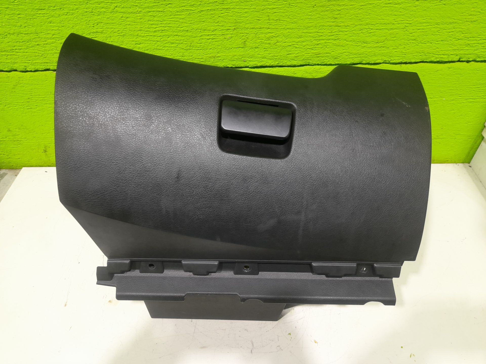 Guantera peugeot 207 confort