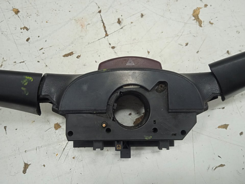Mando luces mercedes-benz sprinter combi 208  cdi   (901.6902.671672)