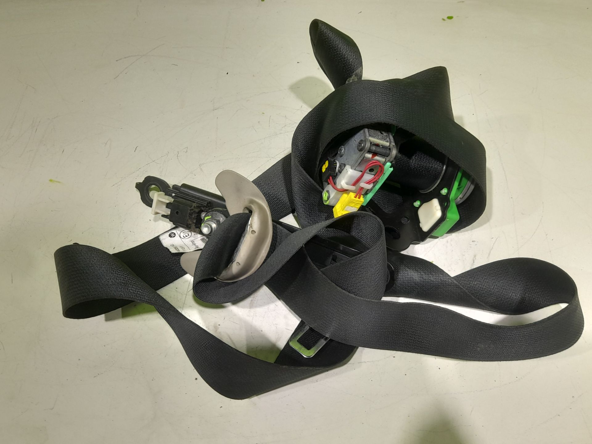 Cinturon seguridad delantero derecho toyota auris (e15) luna+
