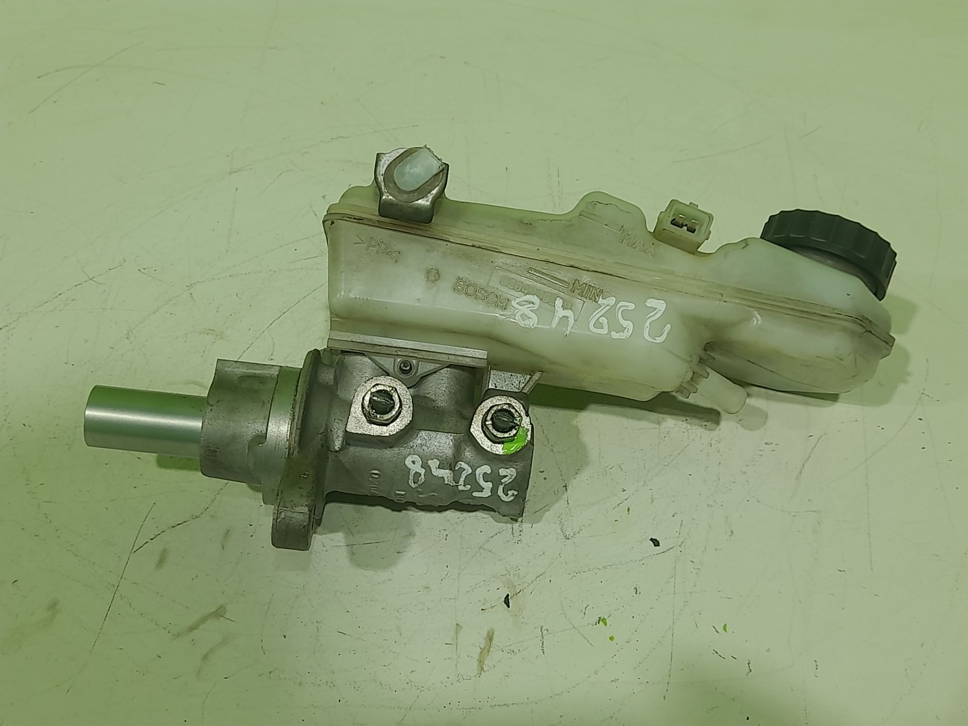 Bomba freno toyota auris (e15) luna+