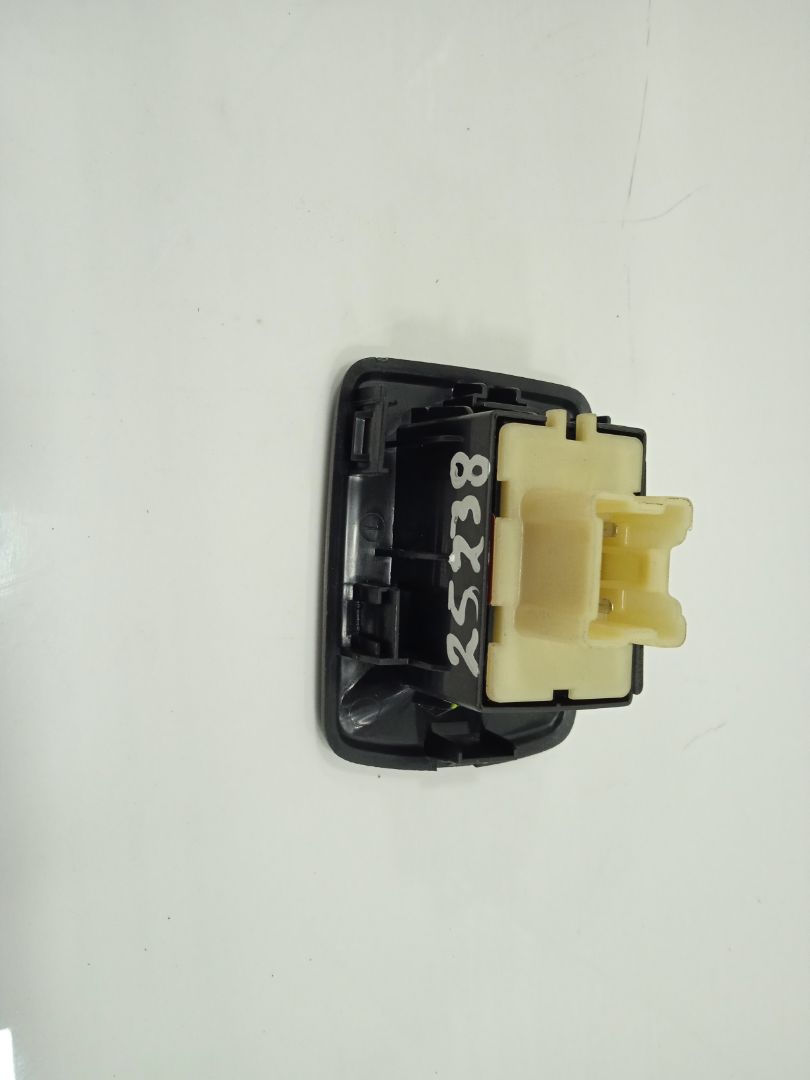 Mando elevalunas delantero derecho dacia sandero ii stepway comfort