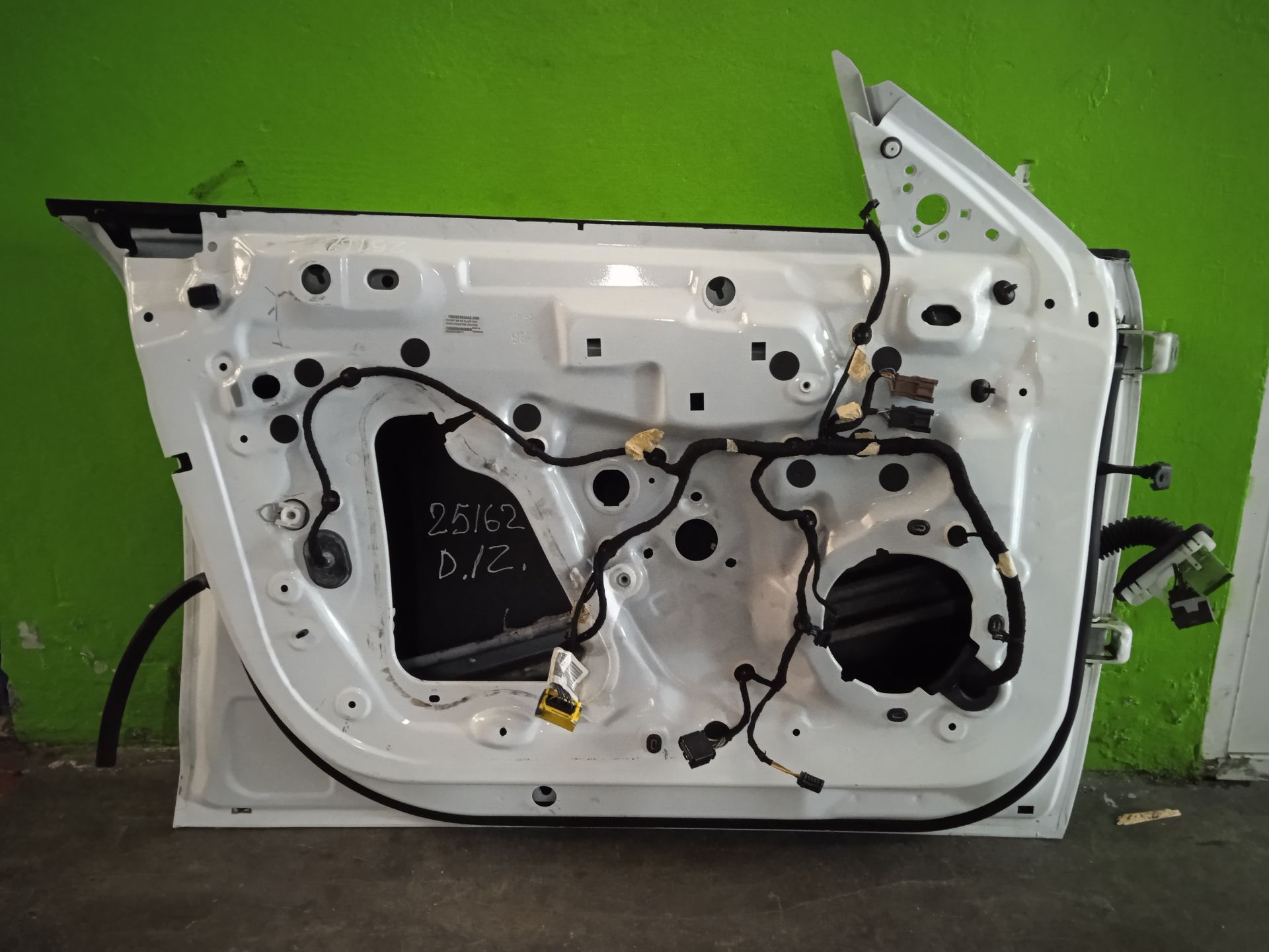 Puerta delantera izquierda peugeot 508 sw allure pack