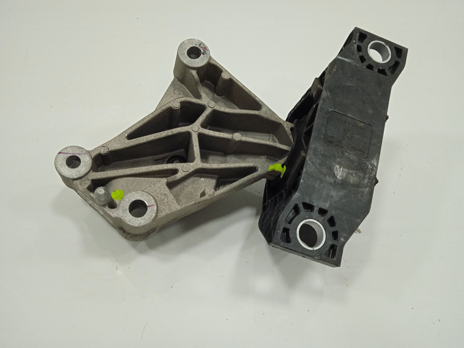 Soporte motor dacia sandero ii stepway comfort