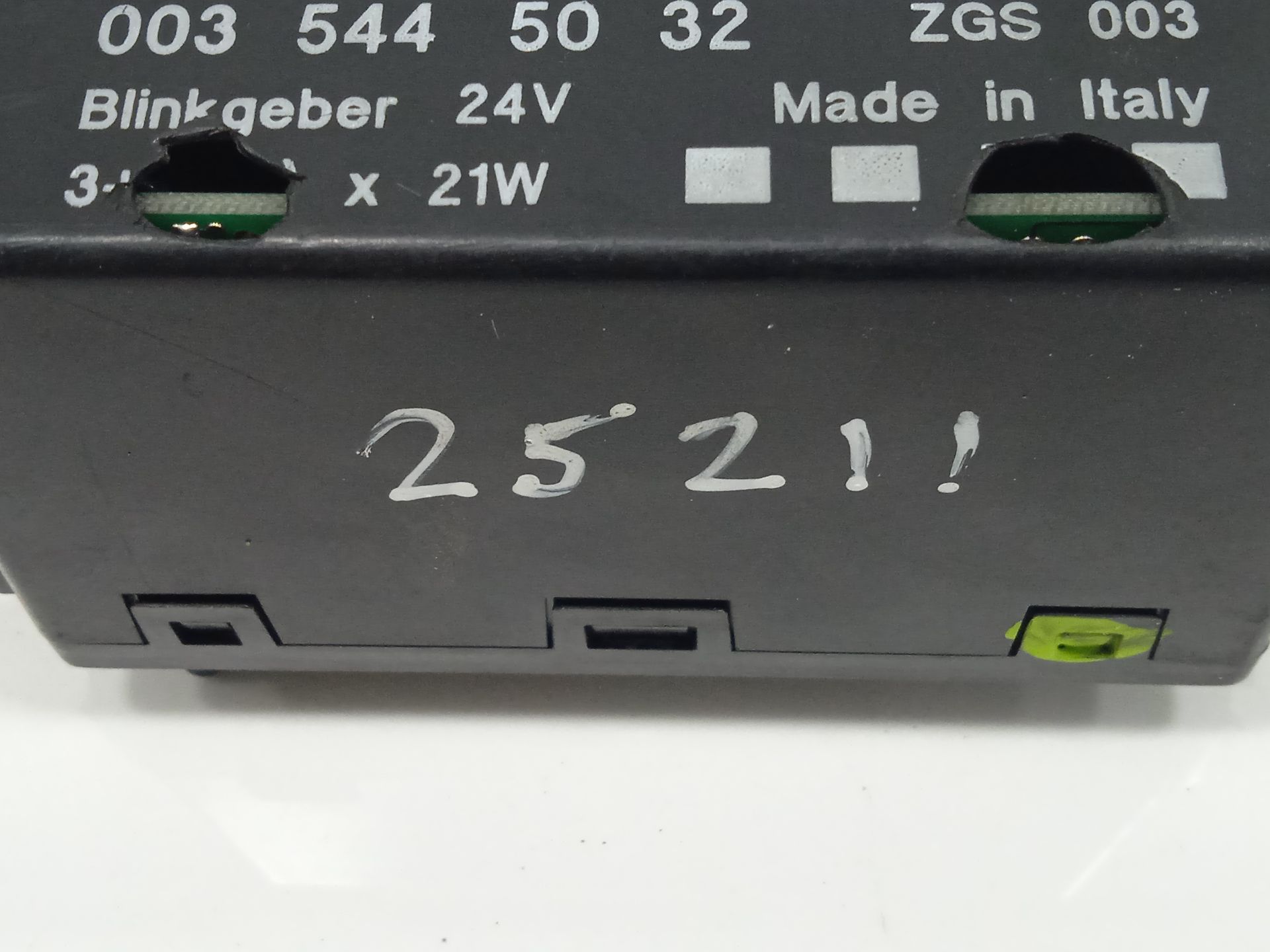 Modulo electronico mercedes-benz axor 2 cr 2-ejes 18 t bm 944 95024 (2004) 