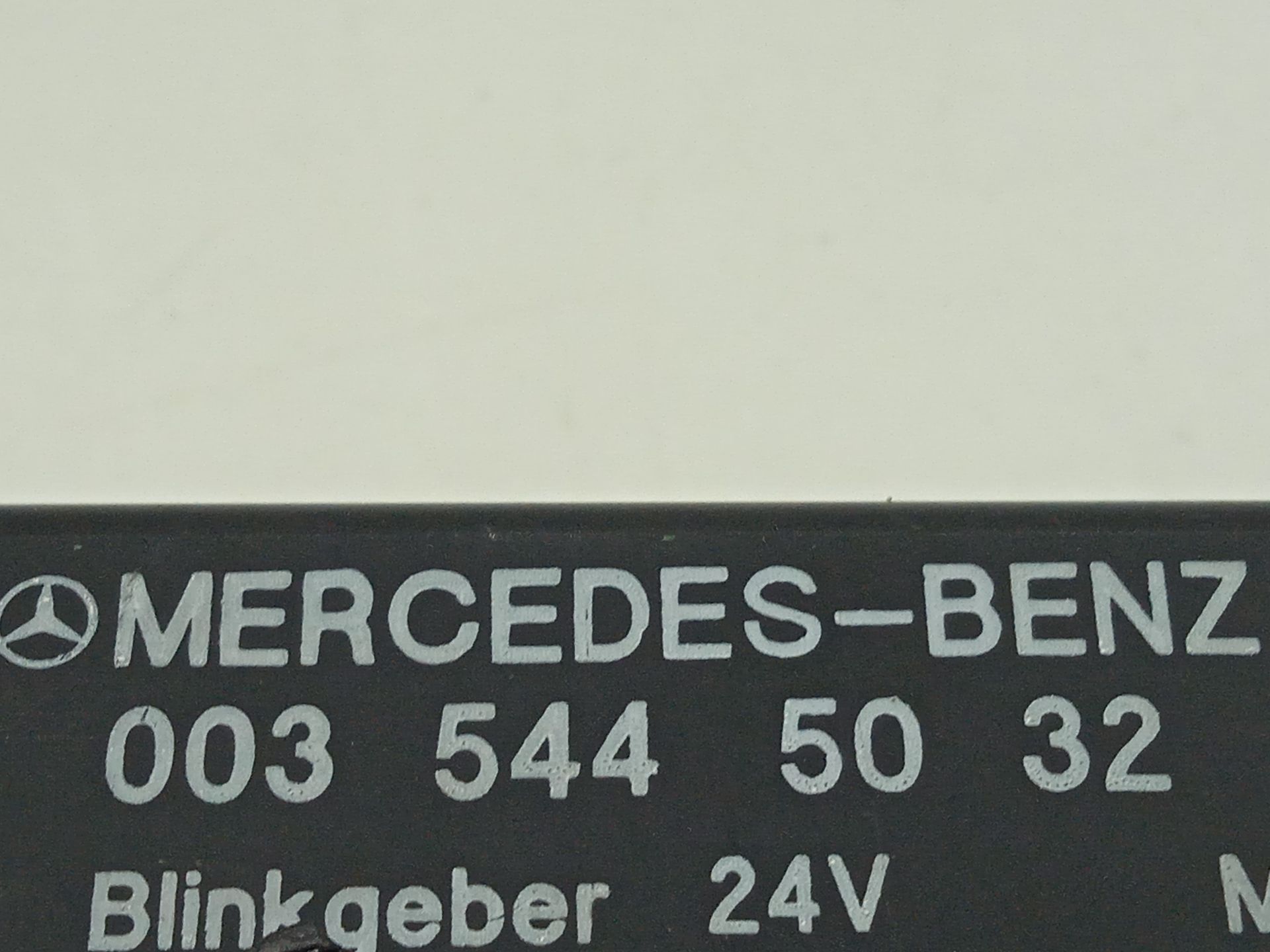 Modulo electronico mercedes-benz axor 2 cr 2-ejes 18 t bm 944 95024 (2004) 