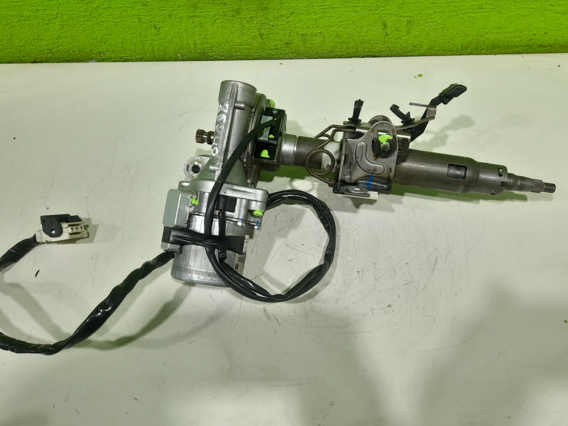 Columna direccion toyota auris (e15) luna+