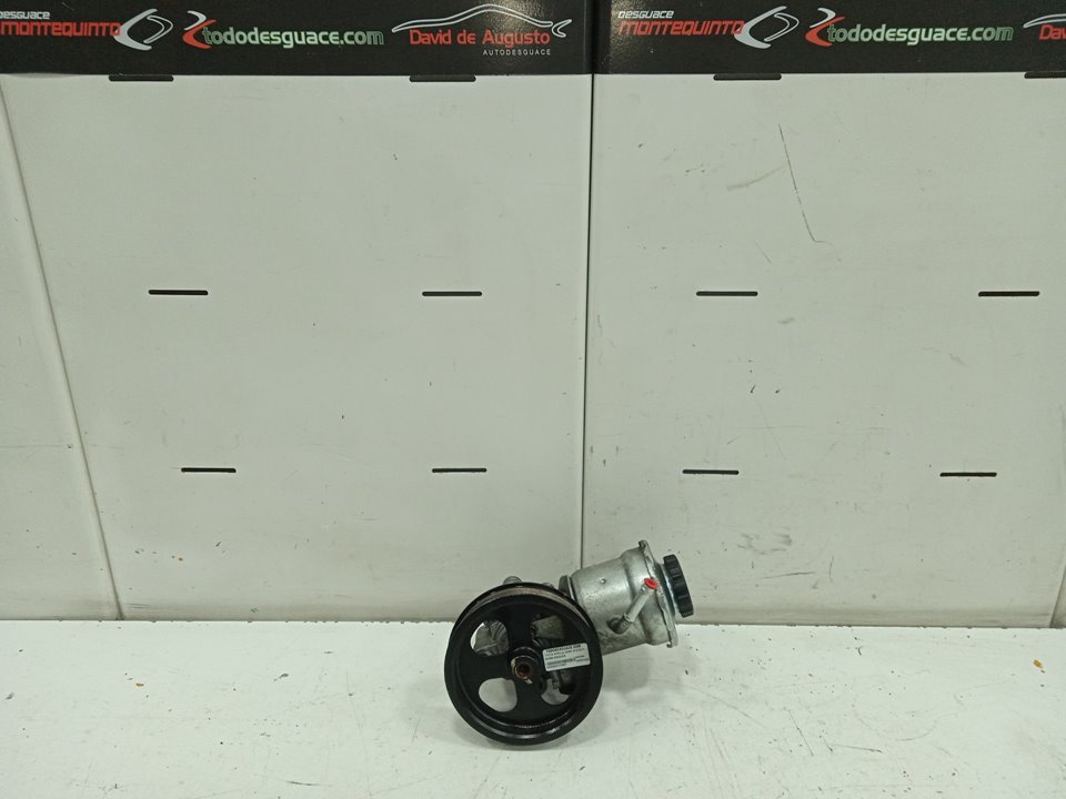 Bomba direccion toyota corolla verso (r1) 2.2 d4d luna