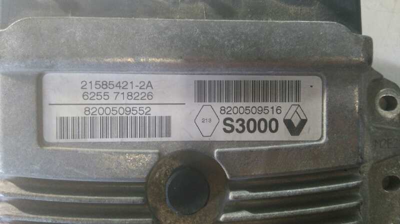  centralita motor uce   renault megane ii classic berlina confort dynamique 1.6 16v