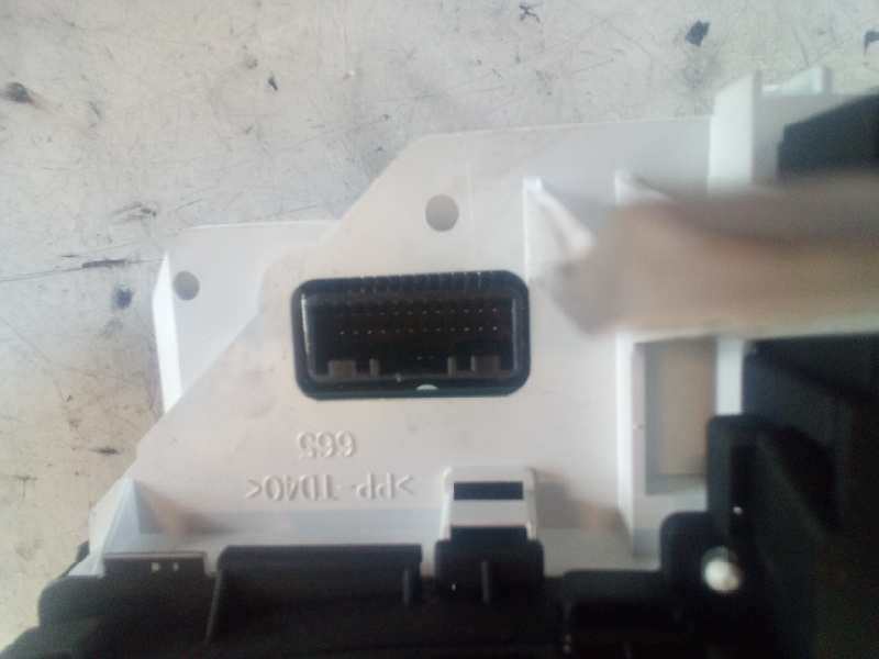 Cuadro instrumentos toyota yaris (ksp9scp9nlp9) active