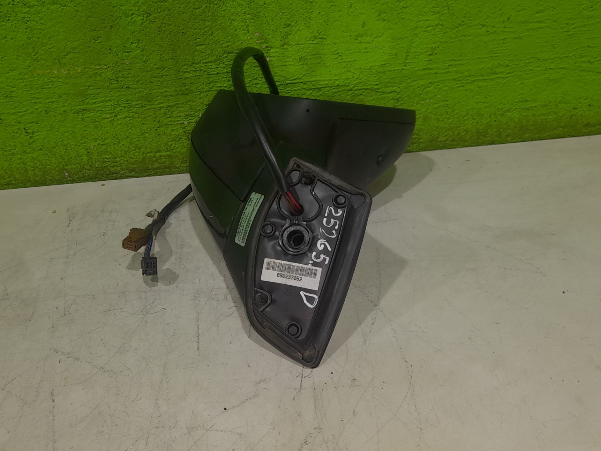 Retrovisor derecho peugeot 207 confort