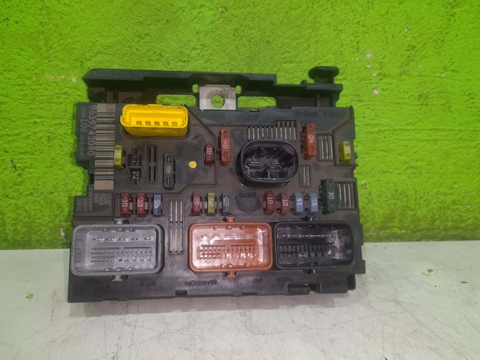 Caja reles / fusibles peugeot 307 break sw (s2) dsign