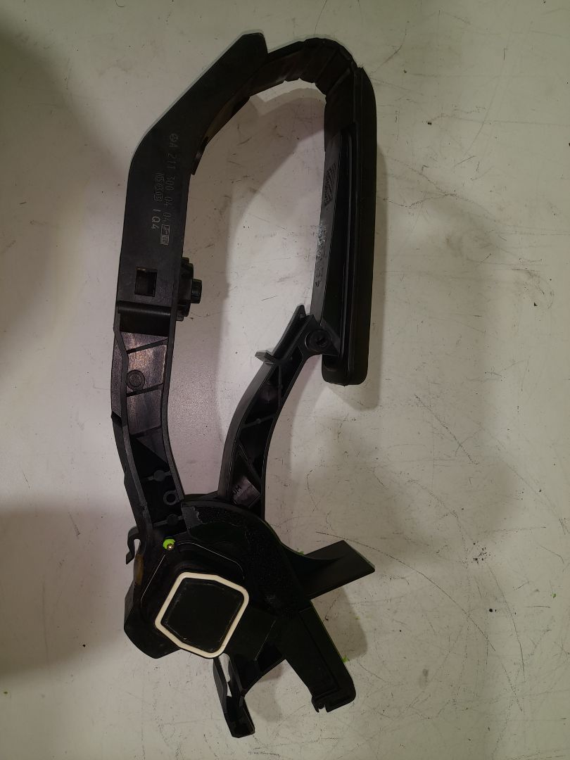 No identificado mercedes-benz clase e (bm 211) berlina e 270 cdi (211.016)