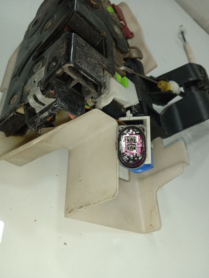 Cerradura puerta trasera izquierda volkswagen touareg (7l6) v6 tdi