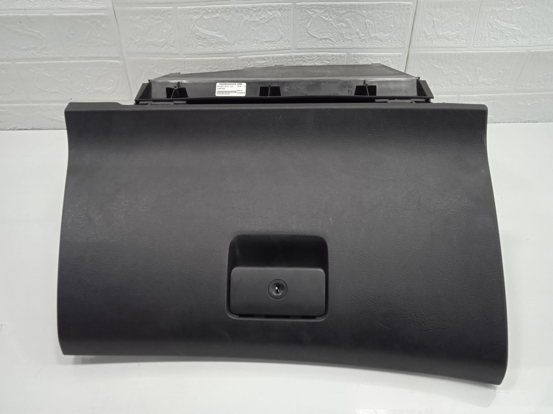 Guantera peugeot 207 xline