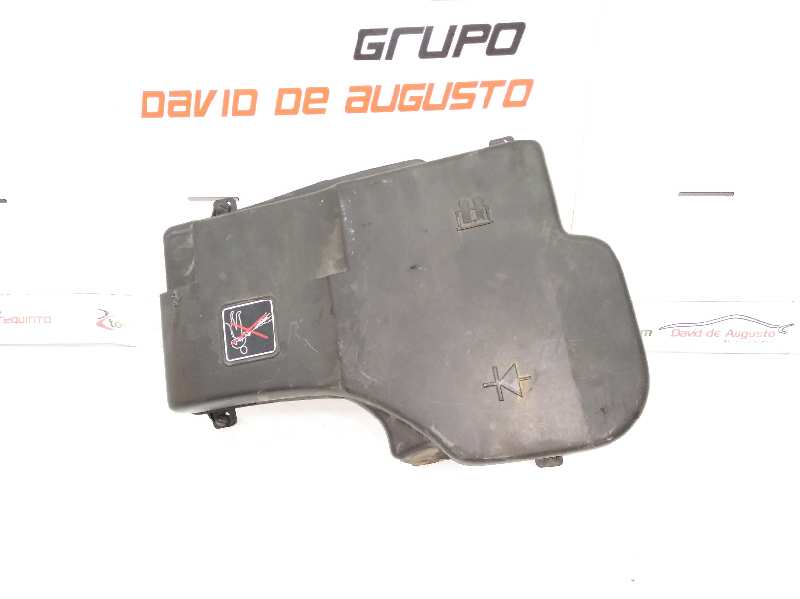  tapa caja fusibles   peugeot 407 sw st confort 2.0 16v hdi fap cat (rhr / dw10bted4)