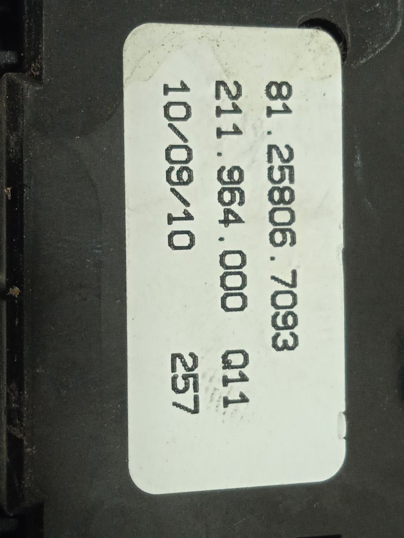 Mando elevalunas delantero izquierdo man tgx 18.xxx (2007) 