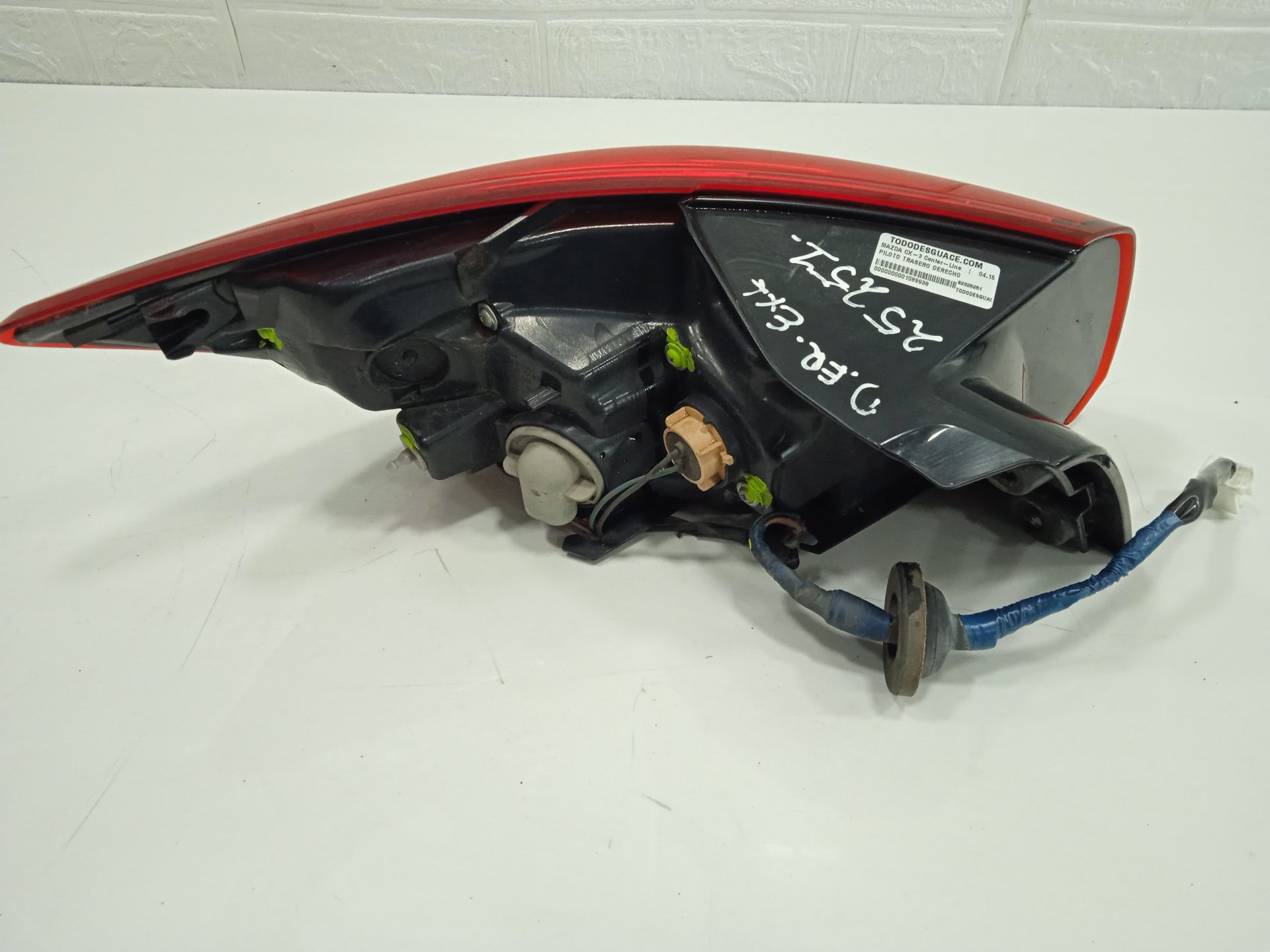 Piloto trasero derecho mazda cx-3 (dk) centerline