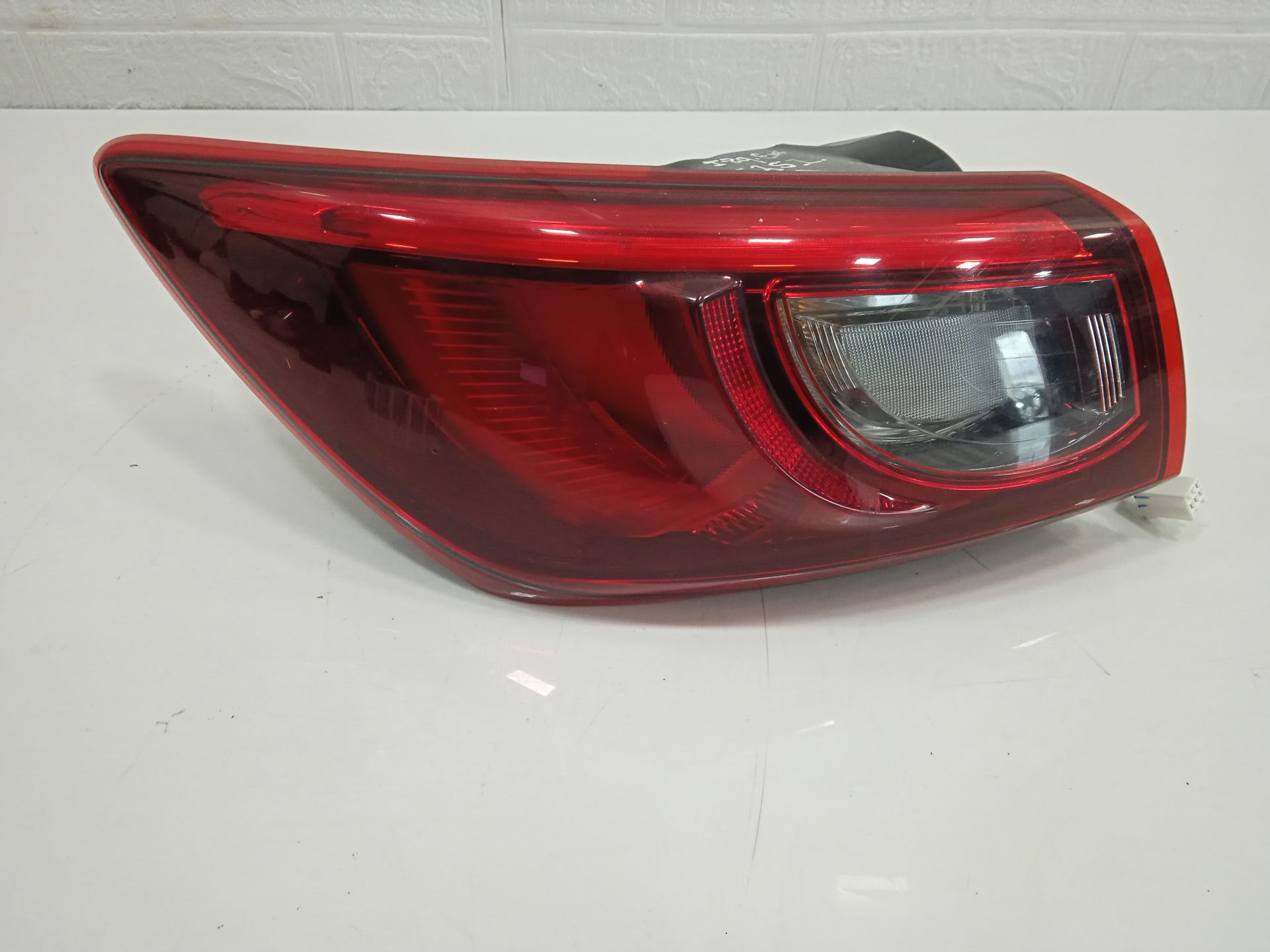 Piloto trasero izquierdo mazda cx-3 (dk) centerline