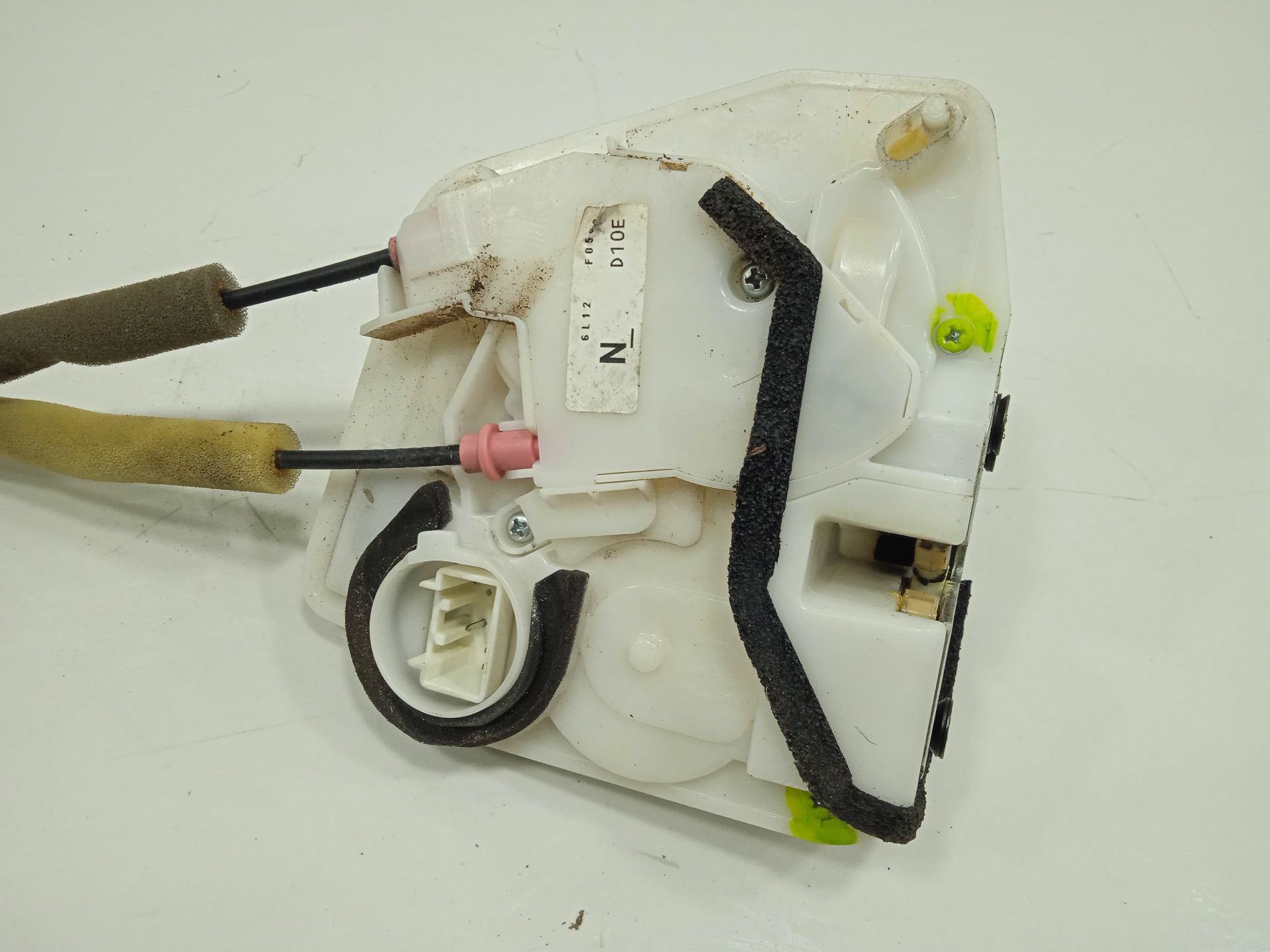 Cerradura puerta trasera izquierda mazda cx-3 (dk) centerline