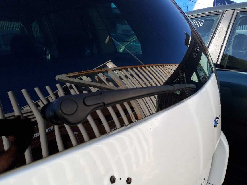  brazo limpia trasero   citroen c4 picasso lx plus 1.6 16v hdi fap