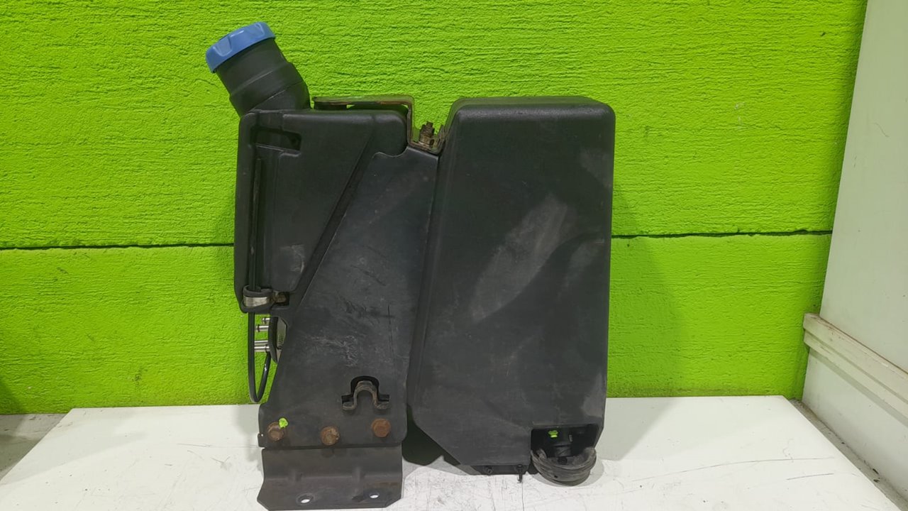 Deposito adblue   no identificado