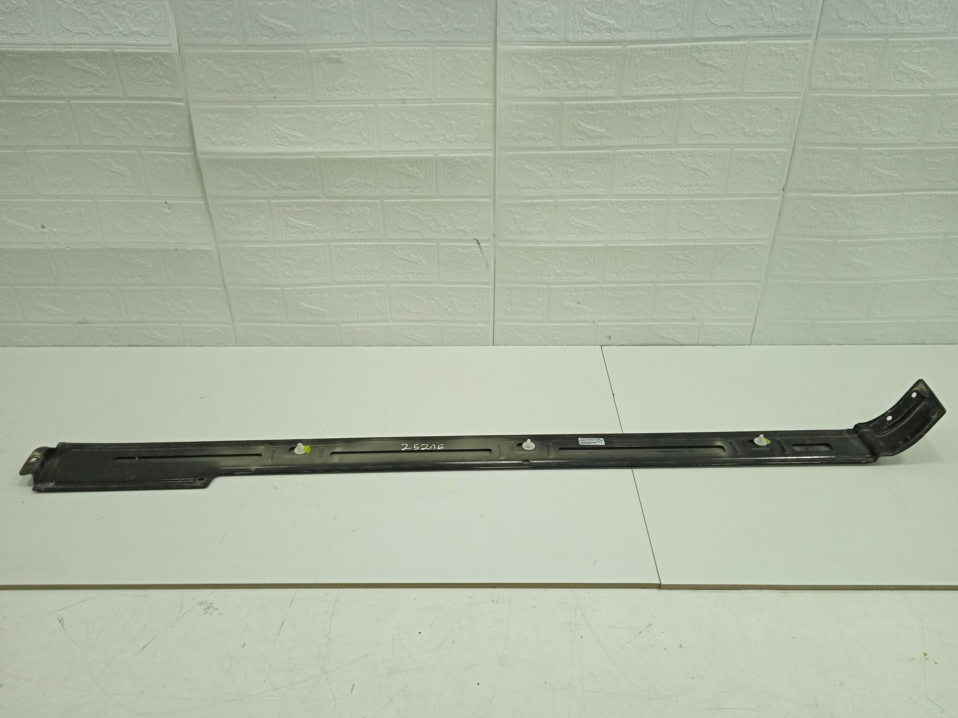 Moldura mercedes-benz eqv -clase (447) 