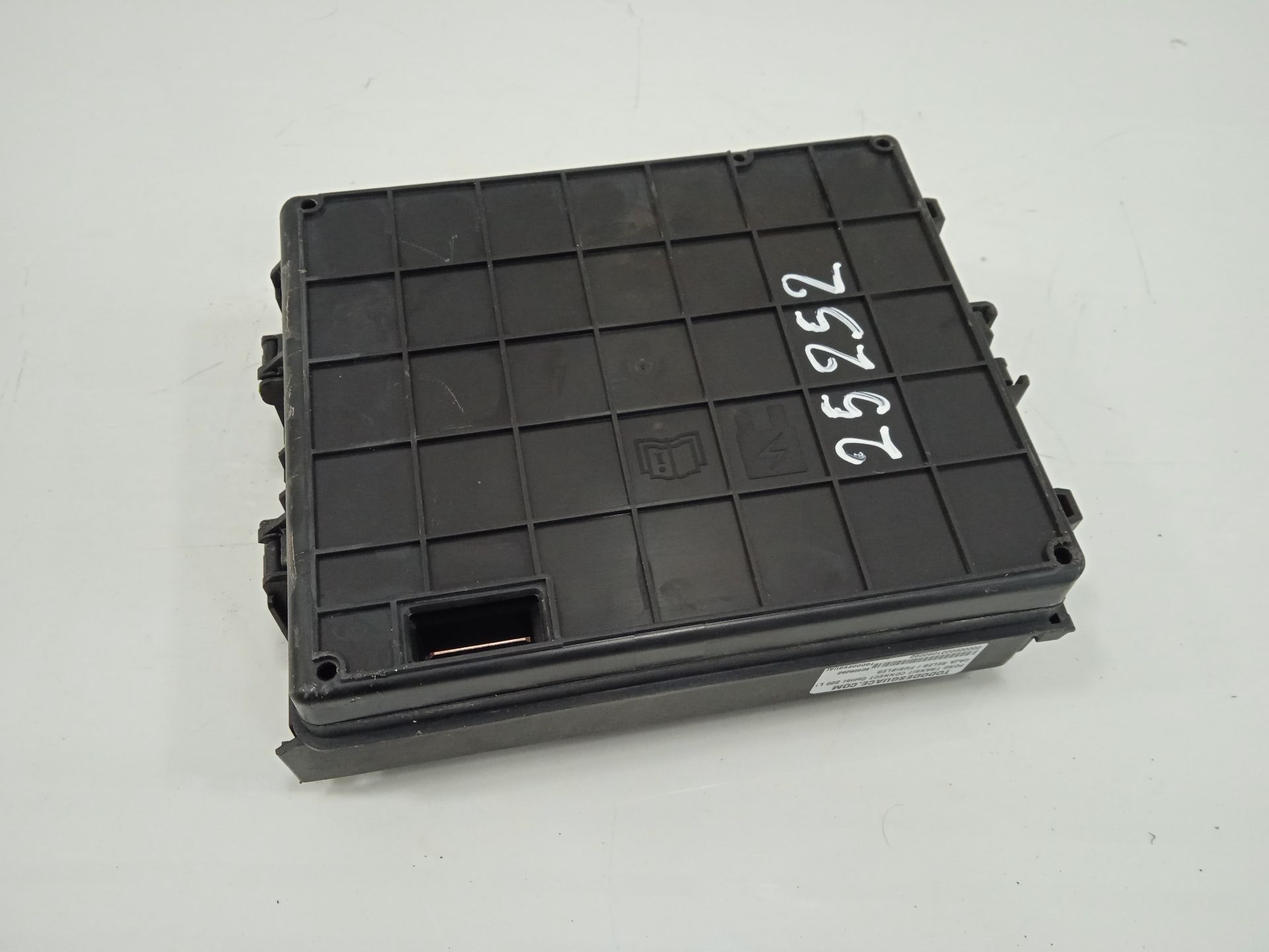 Caja reles / fusibles   no identificado