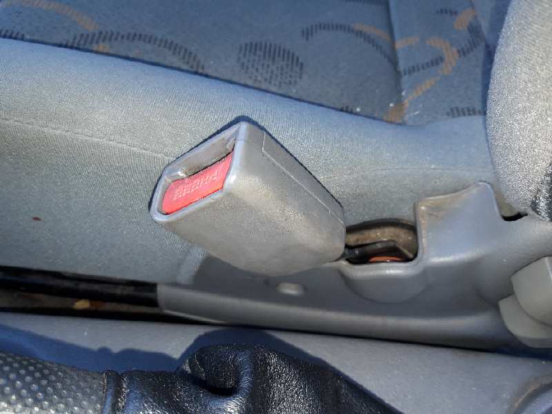  anclaje cinturon delantero derecho   chevrolet kalos 