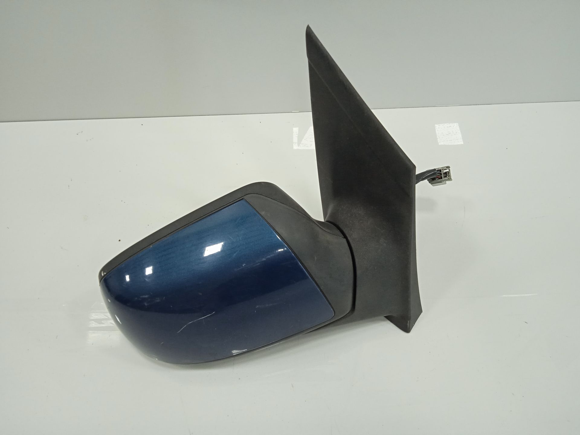 Retrovisor derecho ford focus berlina (cap) ambiente (d)