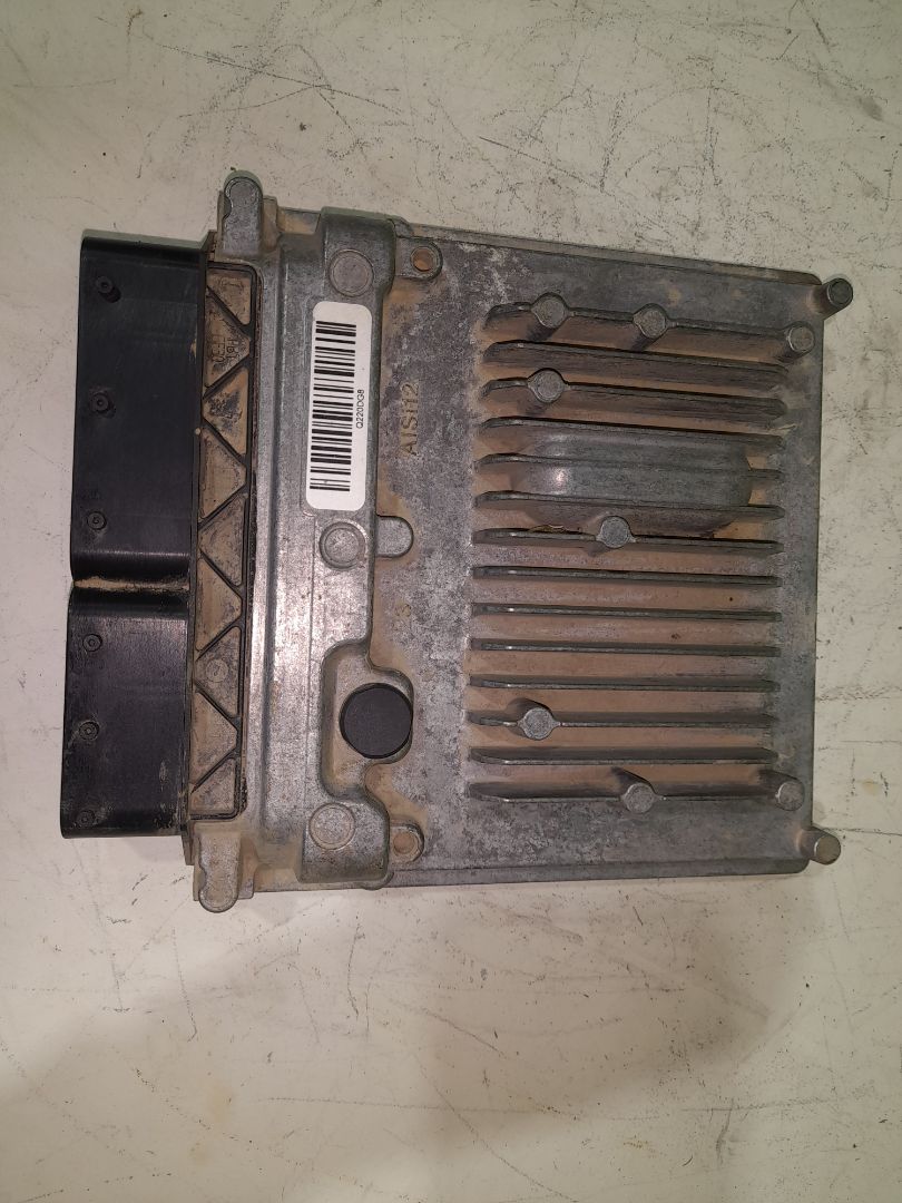 Centralita motor uce 210211213214216 cdi (906.6