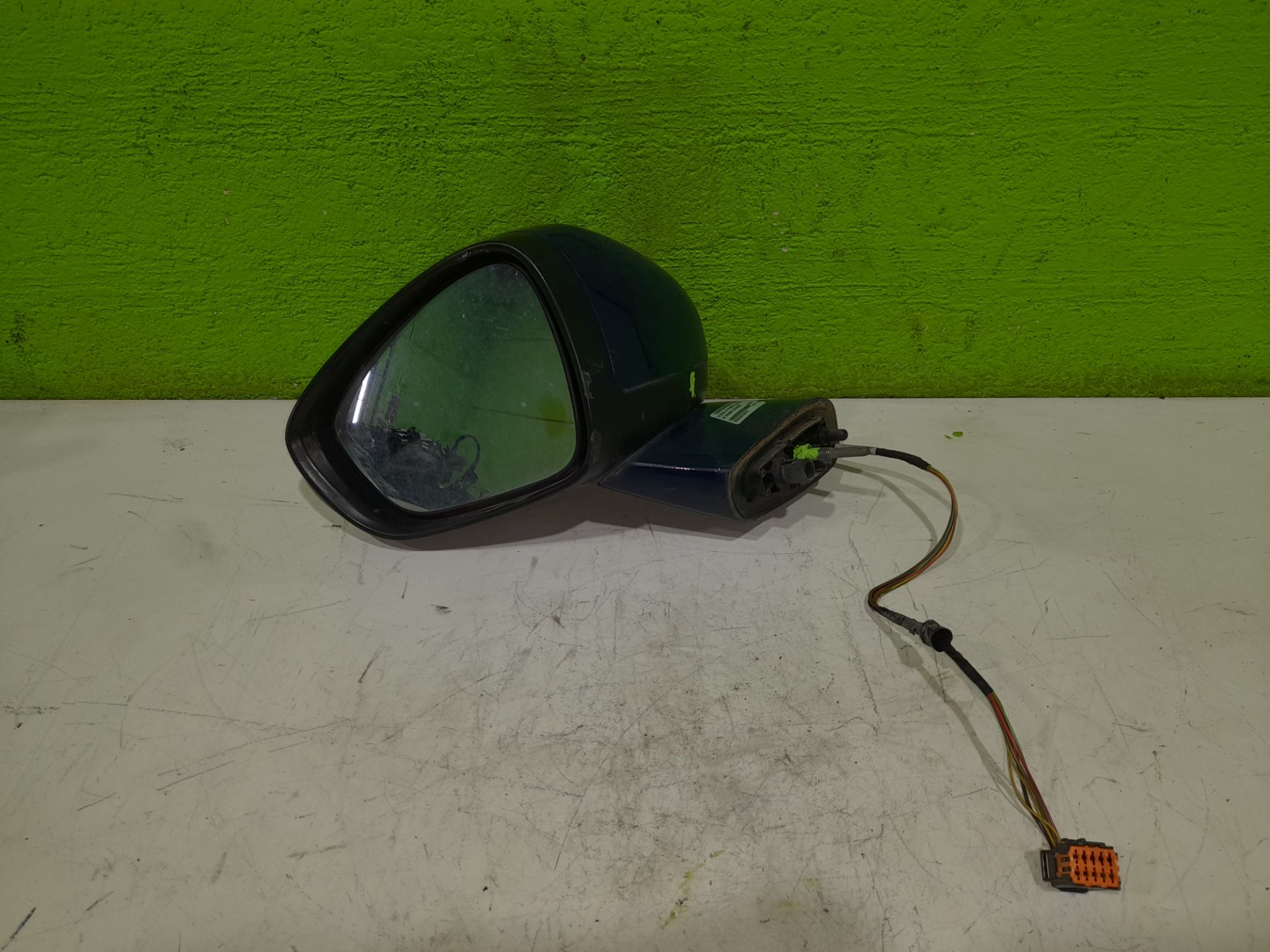 Retrovisor izquierdo   no identificado