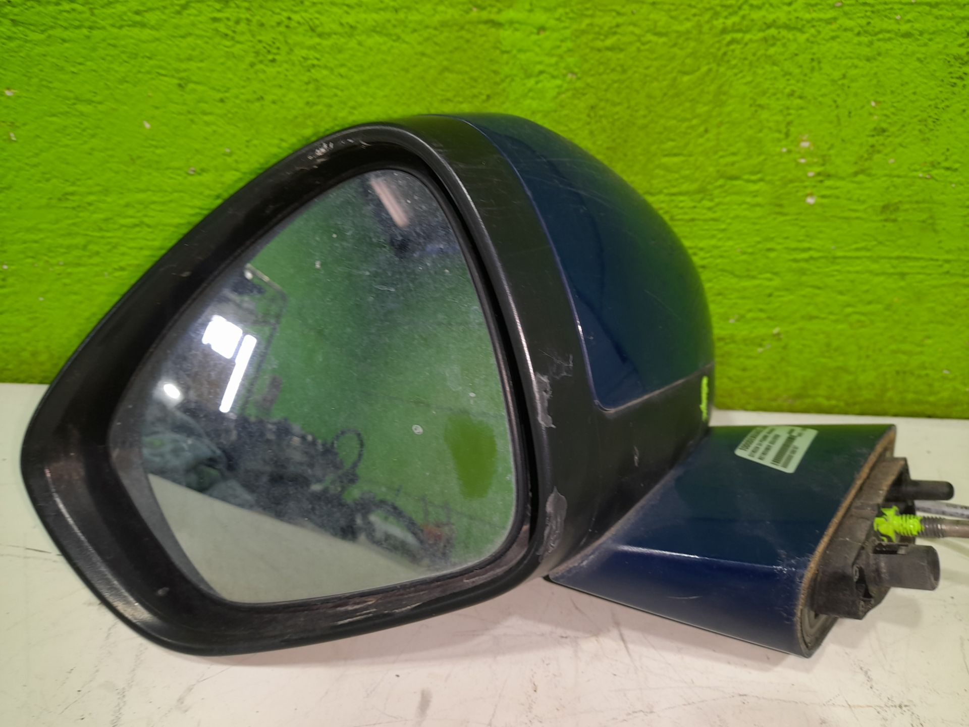 Retrovisor izquierdo   no identificado