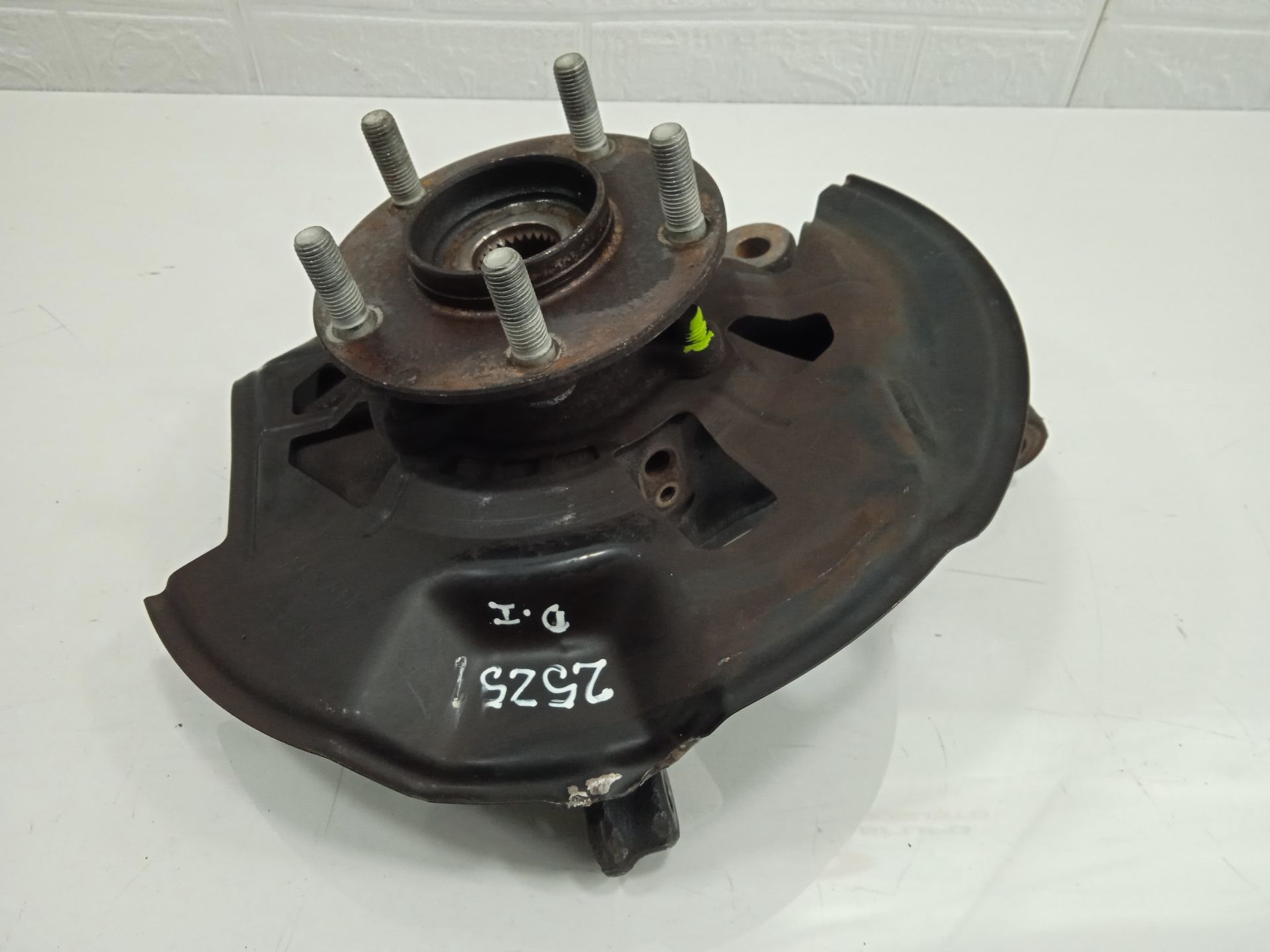 Mangueta delantera izquierda mazda cx-3 (dk) centerline