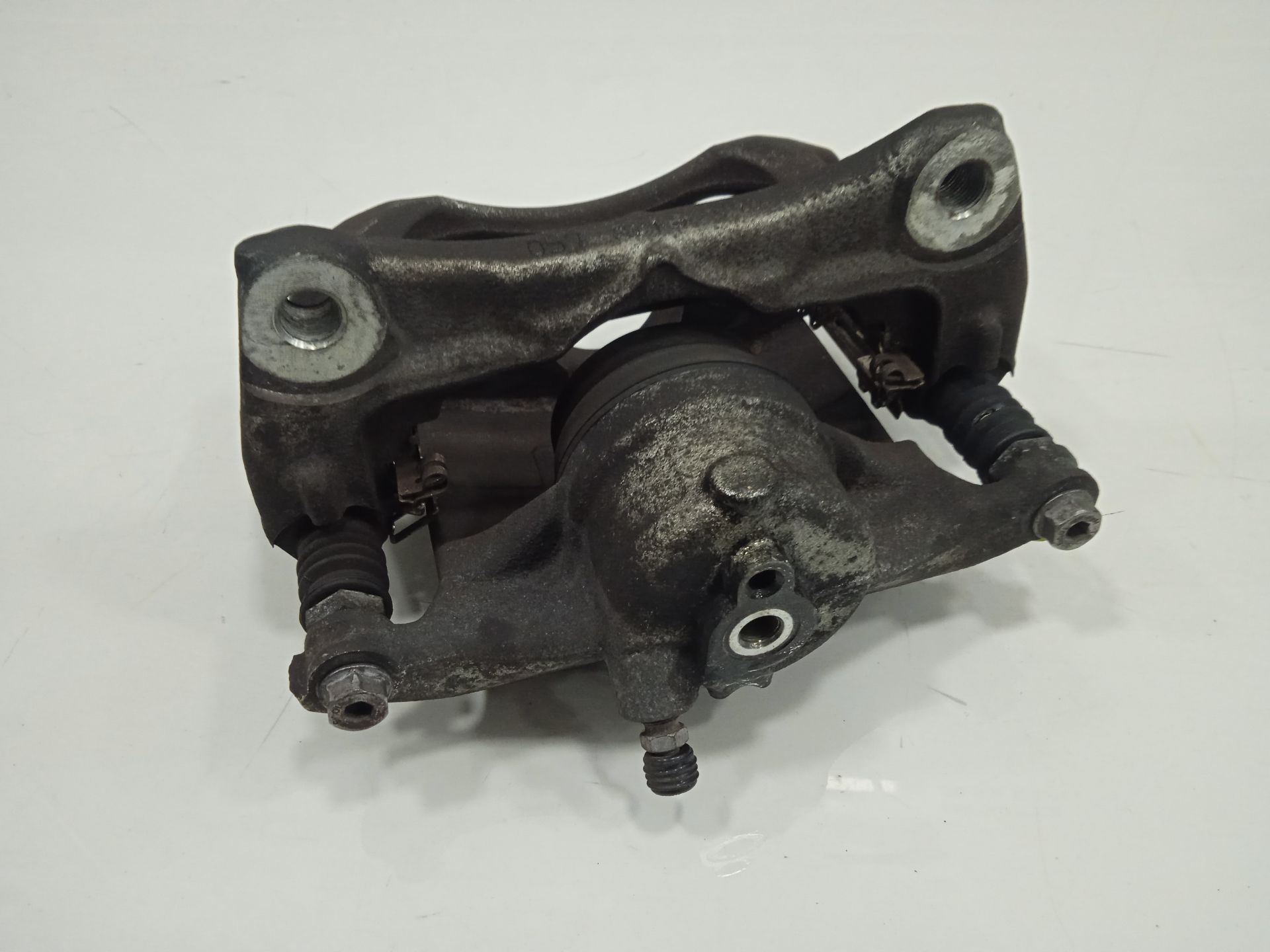 Pinza de freno delantera derecha mazda cx-3 (dk) centerline