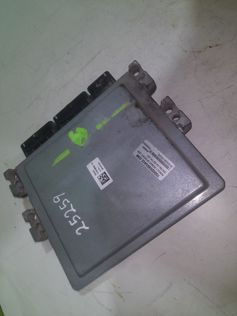 Centralita motor uce renault  no identificado