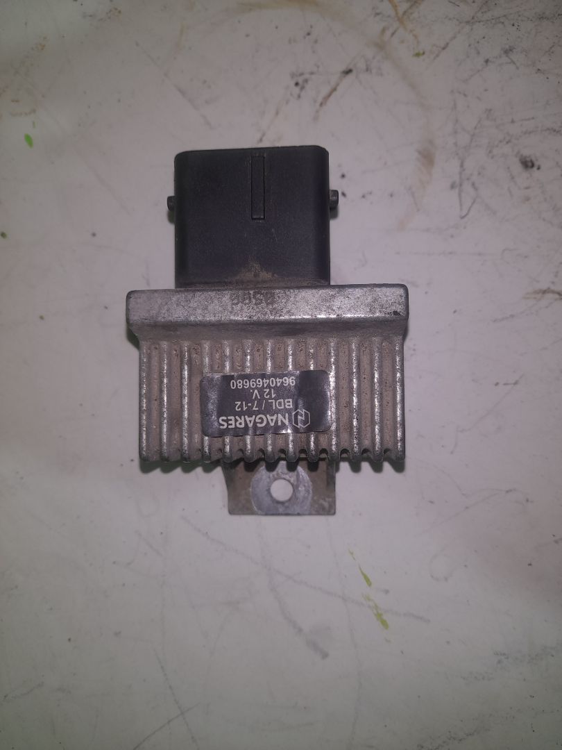 Caja precalentamiento peugeot 207 confort