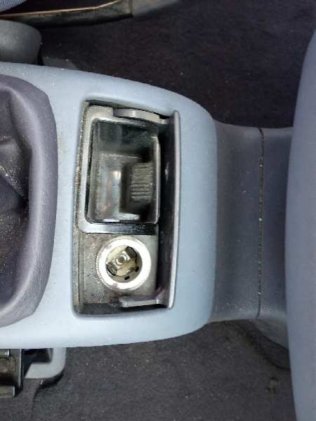  cenicero   mercedes clase a (w168) 140 (168.031) 1.4 cat