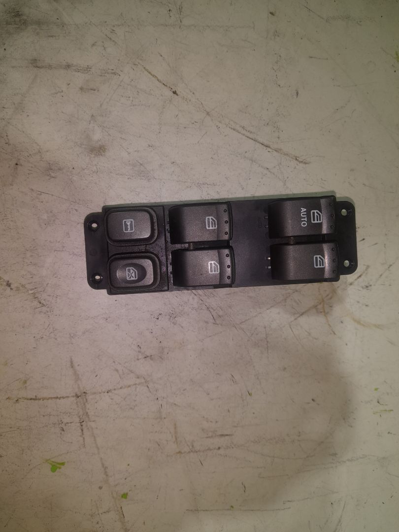 Mando elevalunas delantero izquierdo ssangyong korando premium 4x2
