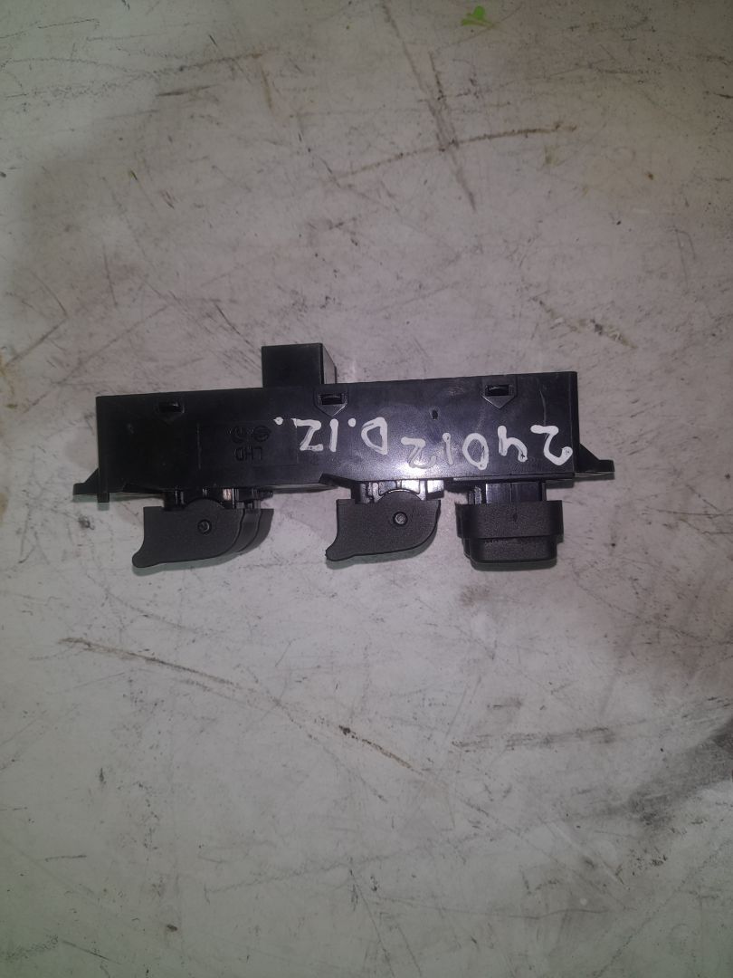 Mando elevalunas delantero izquierdo ssangyong korando premium 4x2