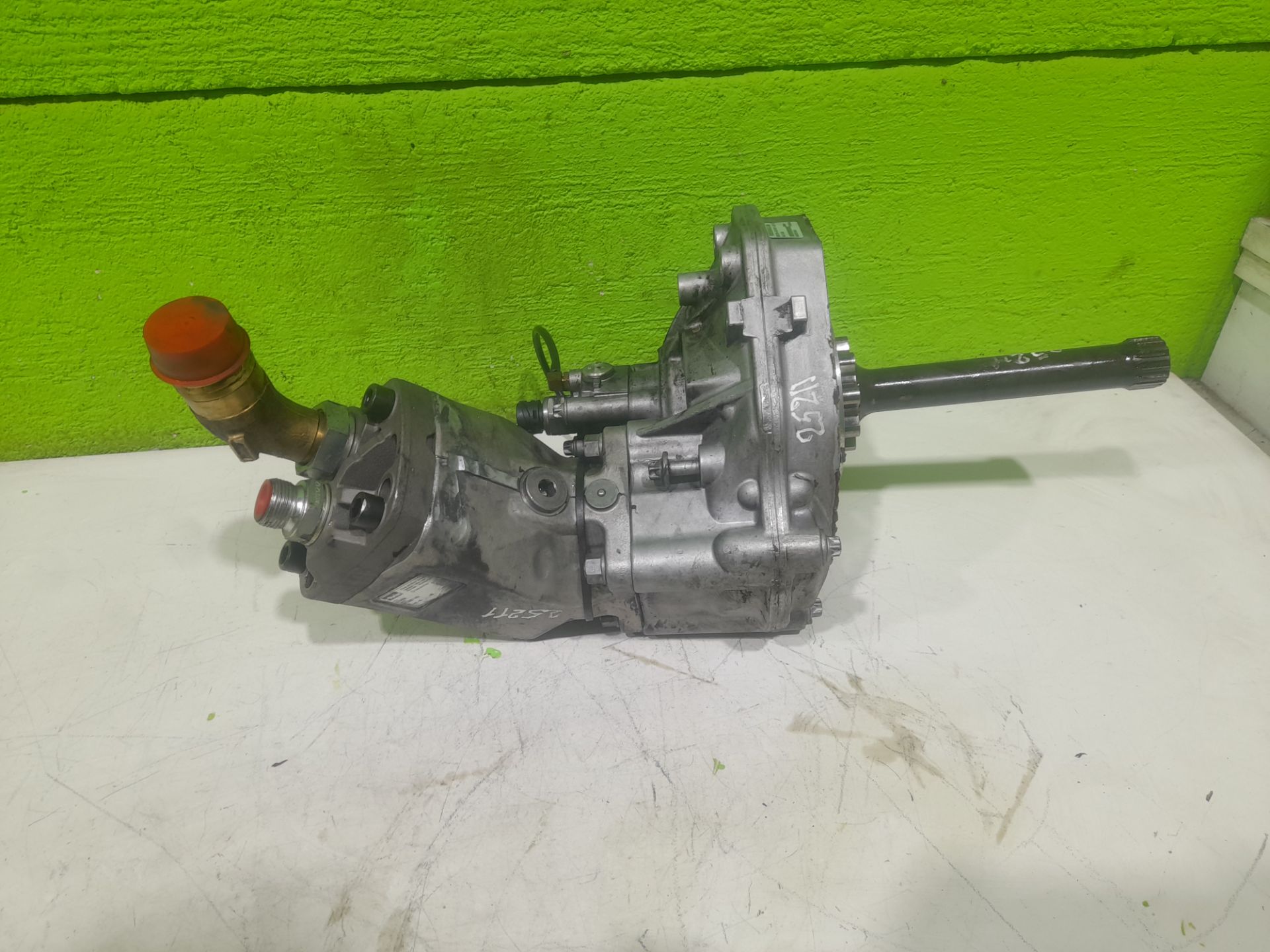 No identificado mercedes-benz axor 2 cr 2-ejes 18 t bm 944 95024 (2004) 1829   4x2      om 906 la   nr