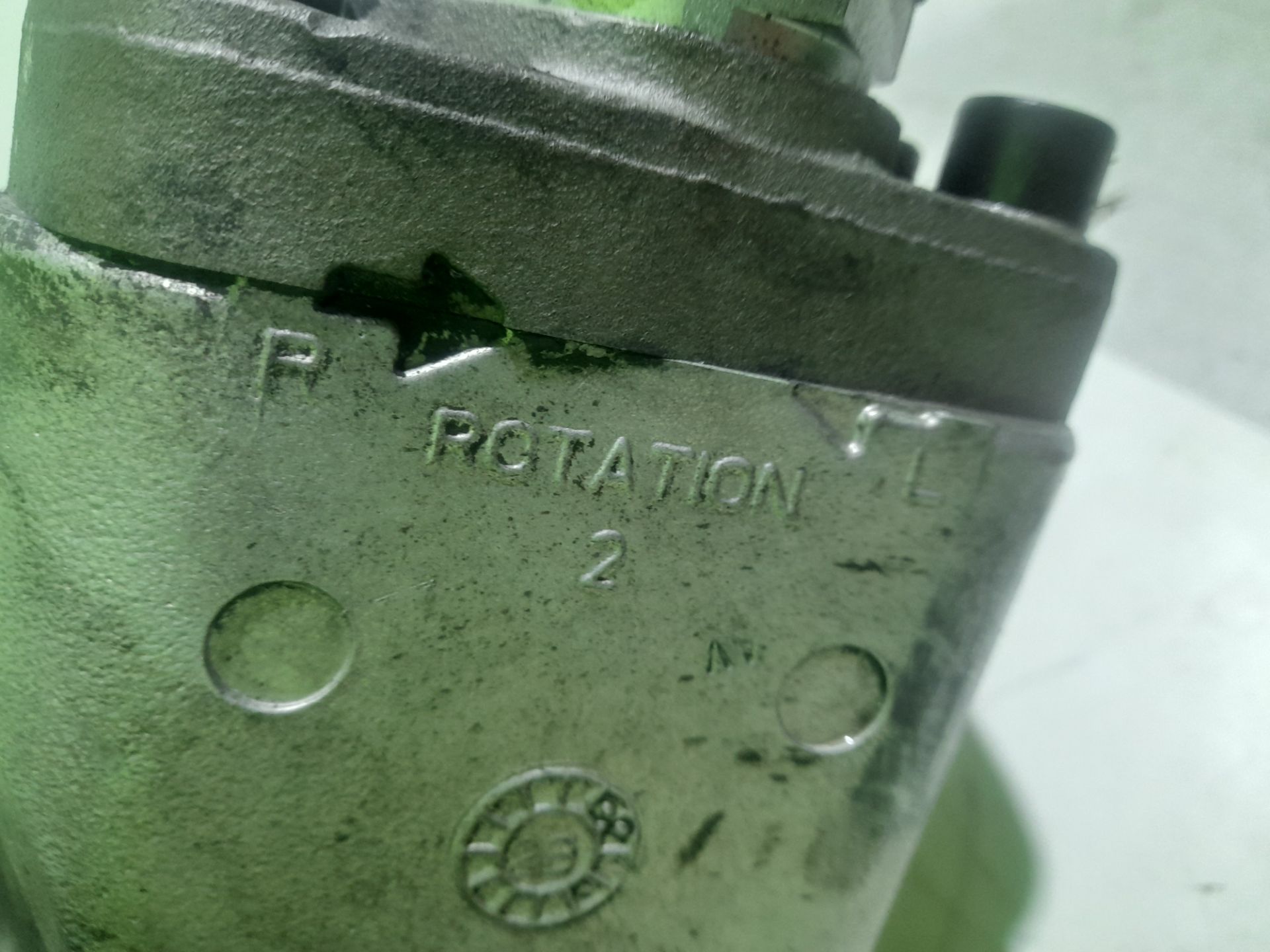 No identificado mercedes-benz axor 2 cr 2-ejes 18 t bm 944 95024 (2004) 1829   4x2      om 906 la   nr