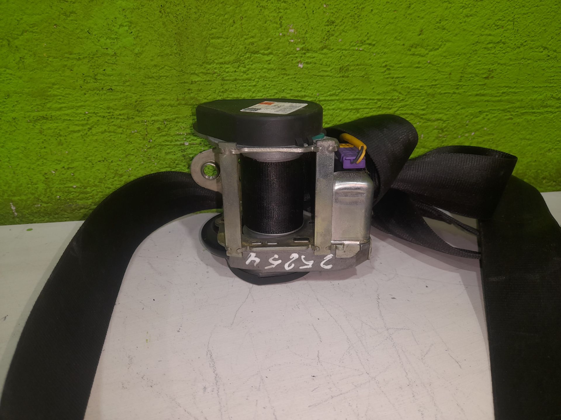 Cinturon seguridad delantero izquierdo   no identificado