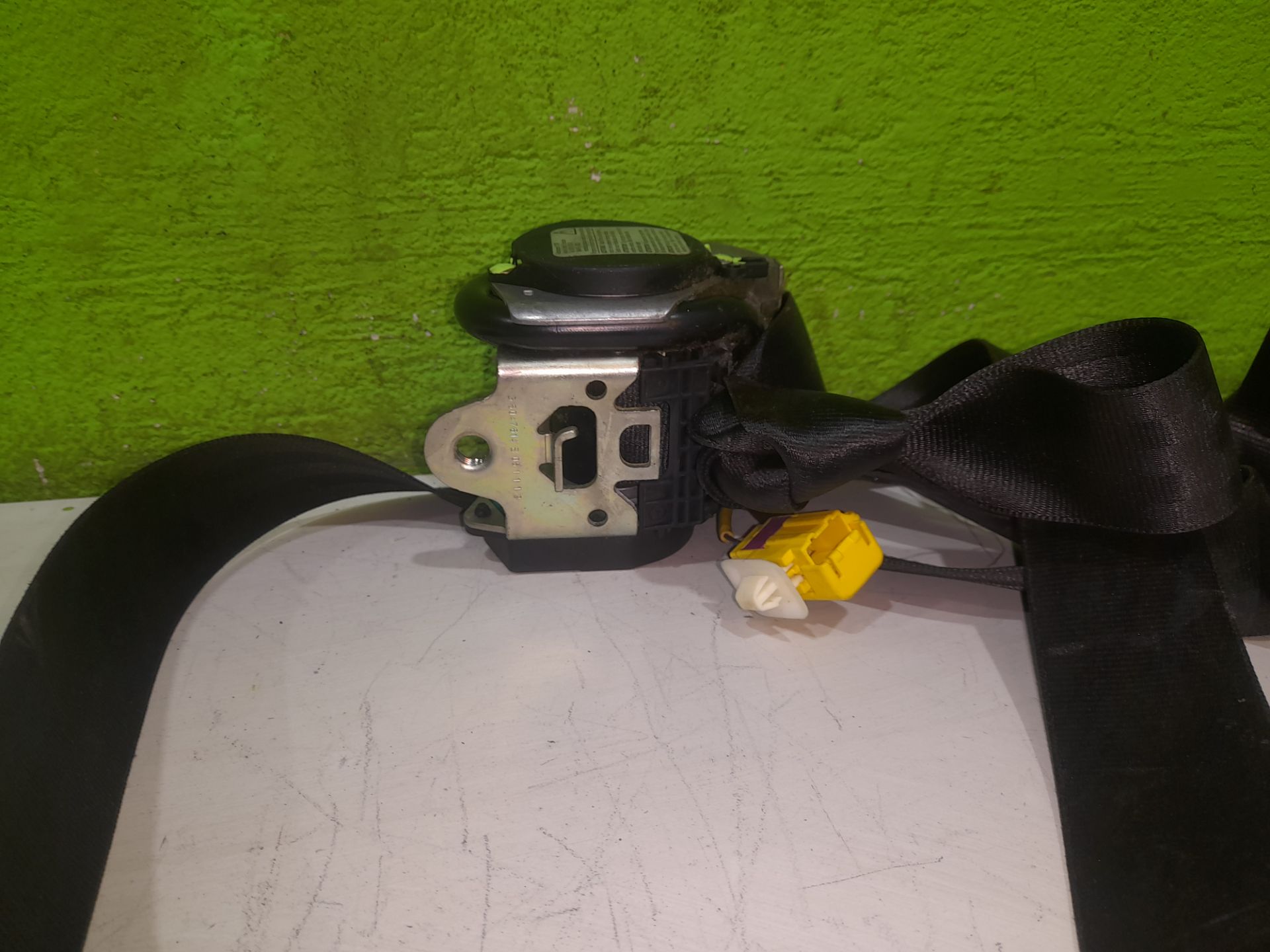 Cinturon seguridad delantero izquierdo   no identificado