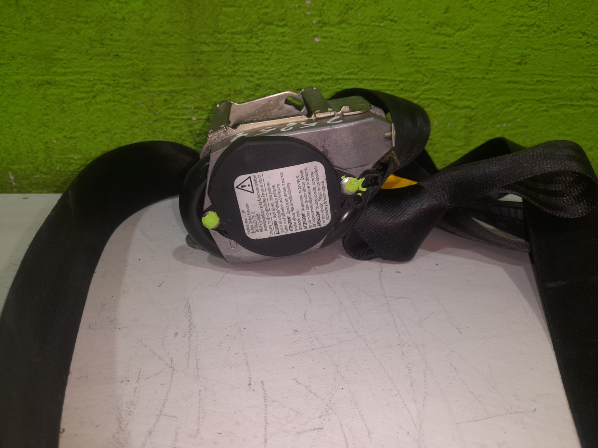 Cinturon seguridad delantero izquierdo   no identificado